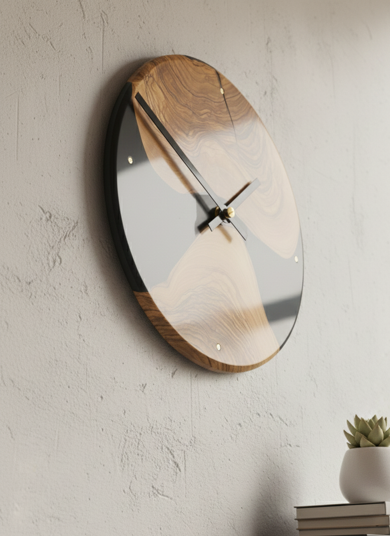 Orologio di Design in Ulivo e Resina – Il tempo nel cuore del legno